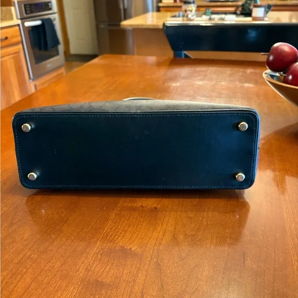 Coach Black Signature Handbag - Picture 3 of 4